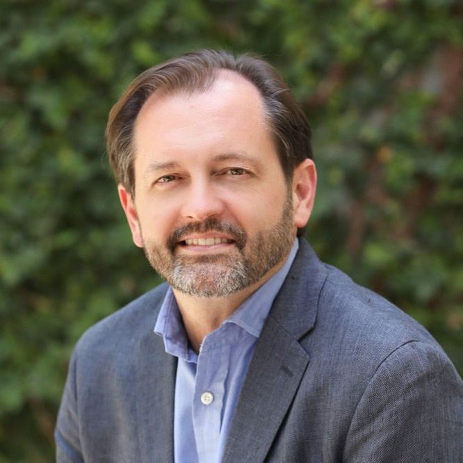 Headshot of Chris Mangum
